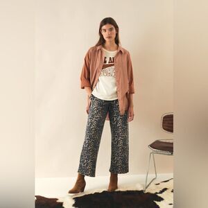 CHAUS 12 Stretchy Jungle Pants Leopard Animal Print Mid Rise Crop Pant